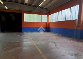 Capannone Via Ugo Foscolo, Galliate - foto 4