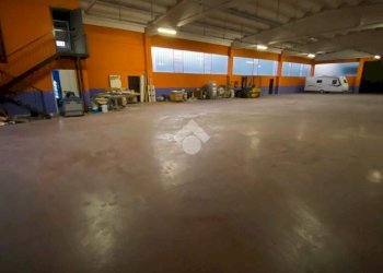 Capannone Via Ugo Foscolo, Galliate - foto 5