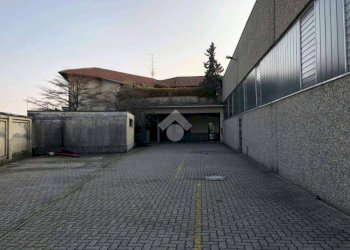 Capannone Via Ugo Foscolo, Galliate - foto 10