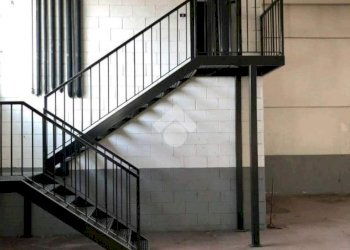 Capannone Via Ugo Foscolo, Galliate - foto 14