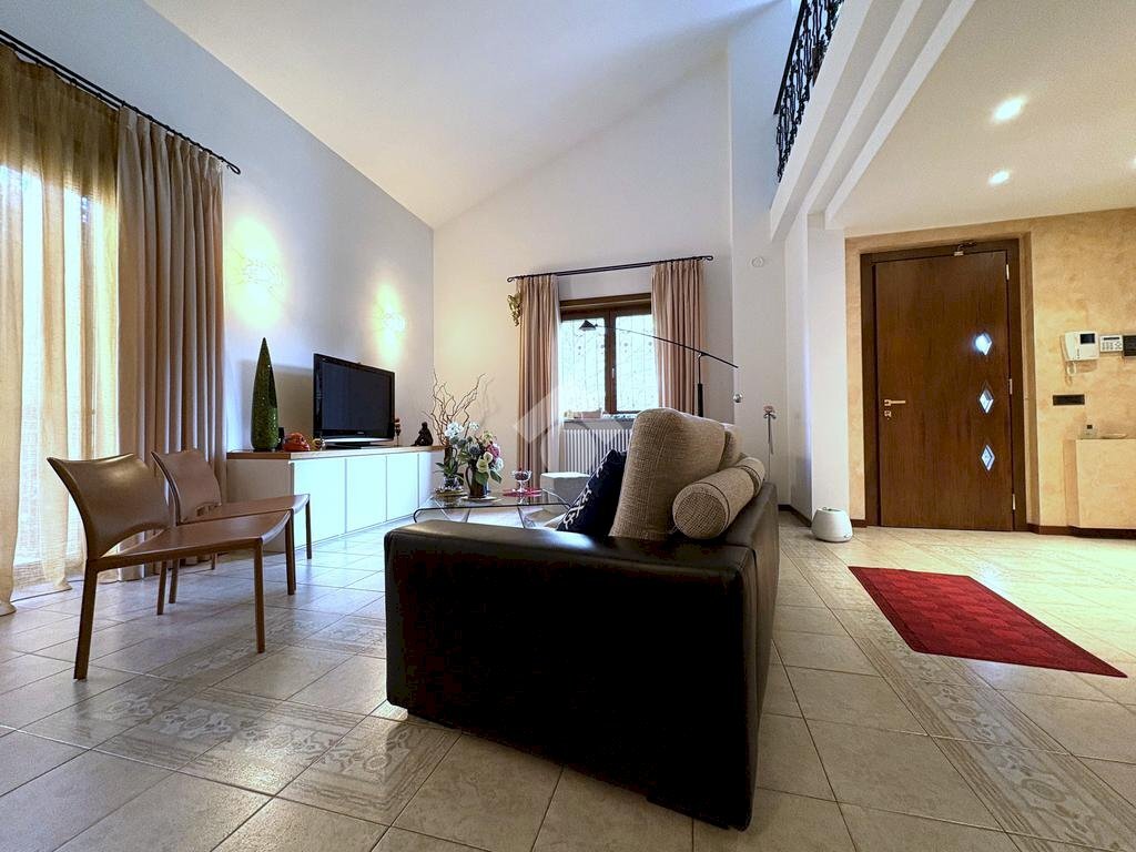 Villa Via Pasteur, Legnano - photo 2