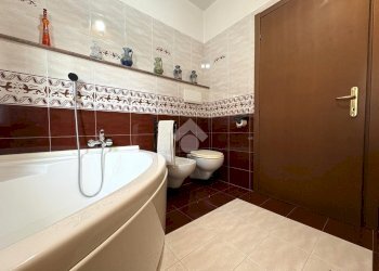 Villa Via Pasteur, Legnano - photo 13