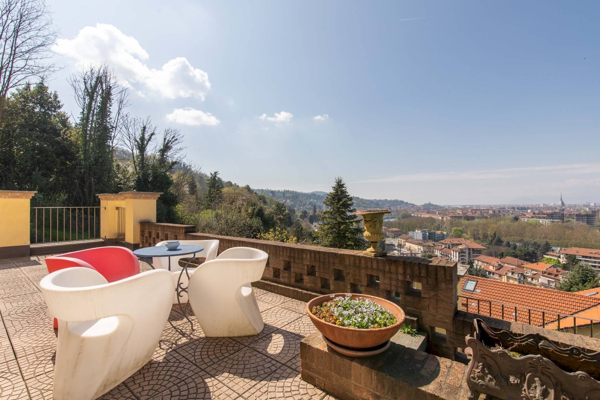 Apartment Strada Mongreno, Torino (neighborhood Madonna del Pilone) - photo 1