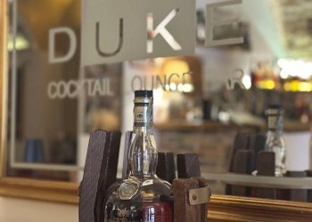 Attività Commerciale Via Giuseppe Garibaldi, La Maddalena - foto 1