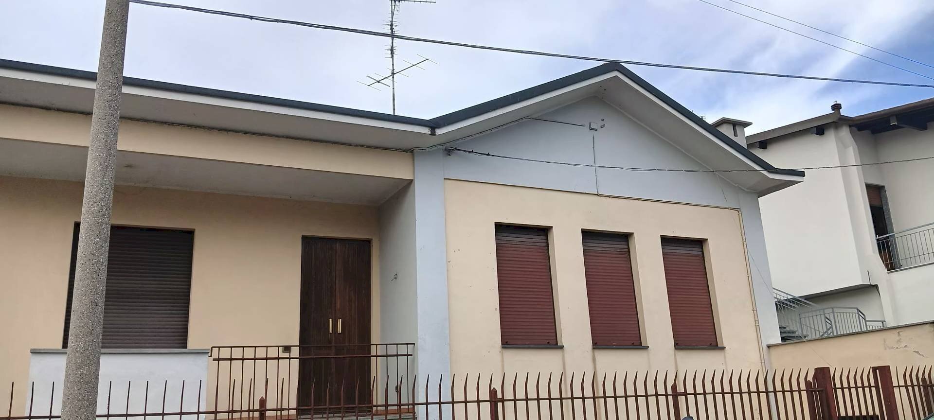 Single Family Villa via Damiano Chiesa, Parabiago - photo 1