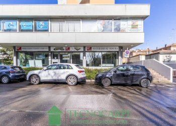 Facciata - Negozio via Carlo Marx, Carpi - foto 24