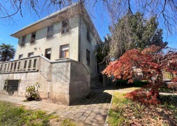 Facciata - Villa via 1 Maggio, 27, Gargallo - foto 30