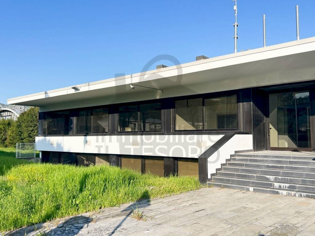 Facciata - Capannone via Statale Marecchia, 34, Verucchio - foto 3