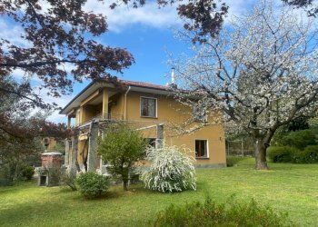 Facciata - Villa via per Domo, 4, Porto Valtravaglia - photo 2