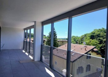 Veranda - Attic via Vittorio Veneto, 13, Luvinate - photo 10