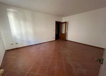 Stanza non arredata - Two-room apartment piazza Santa Maria Maggiore, Mondovì - photo 4