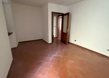 Stanza non arredata - Two-room apartment piazza Santa Maria Maggiore, Mondovì - photo 6
