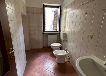 Bagno - Two-room apartment piazza Santa Maria Maggiore, Mondovì - photo 9