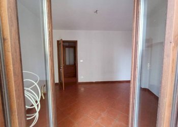 Stanza non arredata - Four-room apartment piazza Santa Maria Maggiore, Mondovì - photo 3