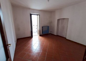 Stanza non arredata - Four-room apartment piazza Santa Maria Maggiore, Mondovì - photo 7