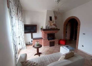 Salone - Independent house Carrù - photo 21