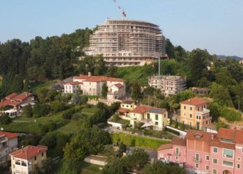 Vista - Trilocale via Porta di Vasco, 21, Mondovì - foto 1