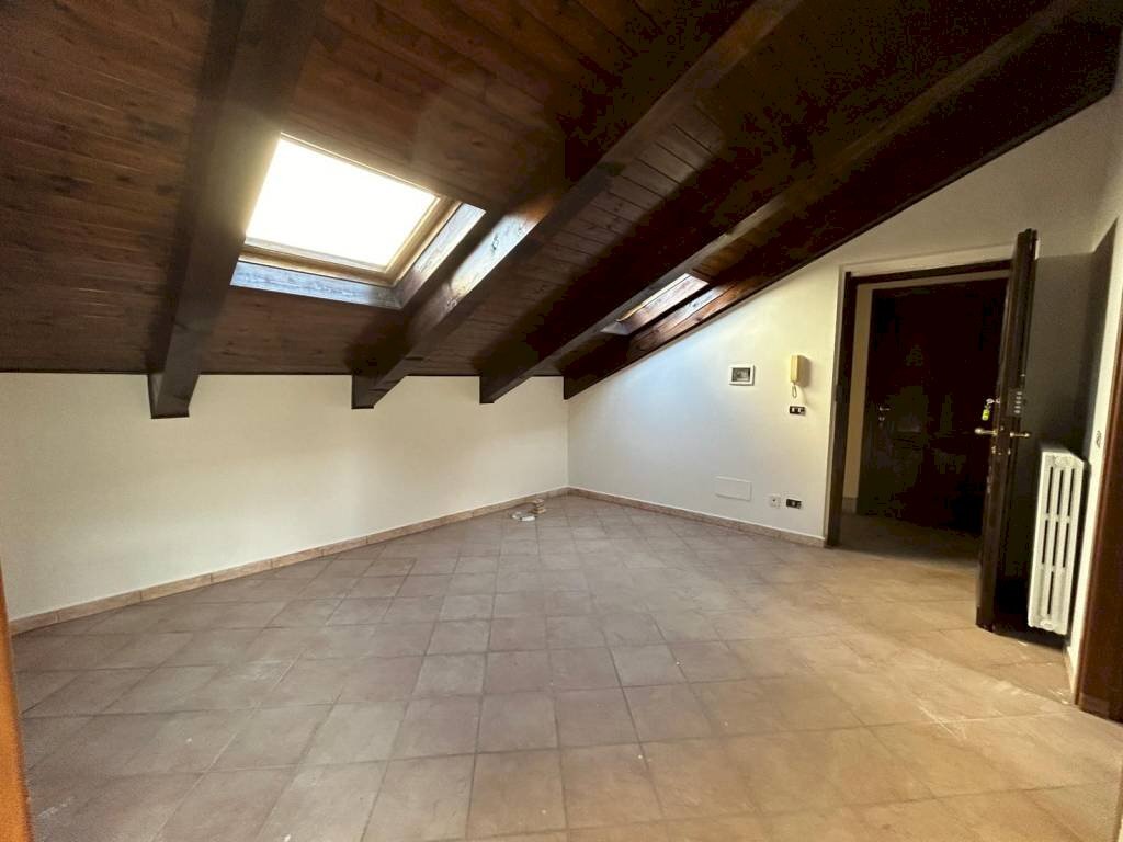 Stanza non arredata - Four-room apartment piazza Santa Maria Maggiore, Mondovì - photo 1