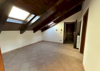 Stanza non arredata - Four-room apartment piazza Santa Maria Maggiore, Mondovì - photo 4