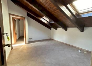 Stanza non arredata - Four-room apartment piazza Santa Maria Maggiore, Mondovì - photo 5
