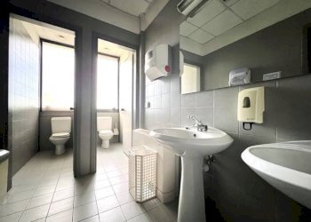 Bagno - Stabile - Palazzo via del Maggiolino, 123, Roma - foto 28