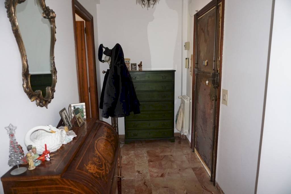 Ingresso - Four-room apartment via Generale Manfredo Fanti, 28, Genova (neighborhood Sampierdarena) - photo 3