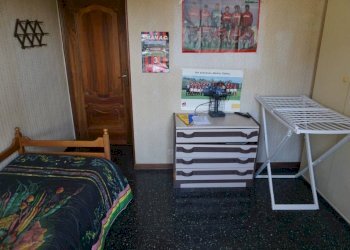 Camera da letto - Quadrilocale via Generale Manfredo Fanti, 28, Genova (zona Sampierdarena) - foto 12