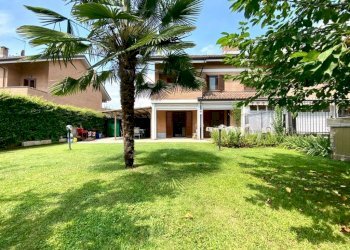 Giardino - Villa a Schiera via Luigi Calabresi, 41, Venaria Reale - foto 6