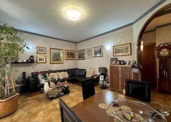 Salone - Three-room apartment Torino - photo 1