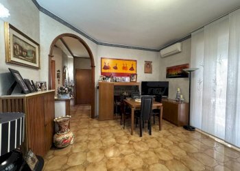 Salone - Three-room apartment Torino - photo 6