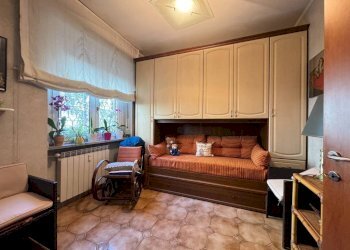 Camera da letto - Three-room apartment Torino - photo 17