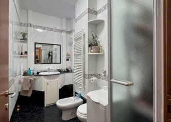 Bagno - Three-room apartment Torino - photo 19