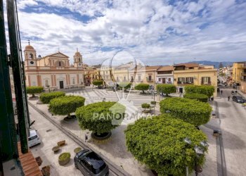 Appartamento via Garibaldi n, Balestrate - foto 1