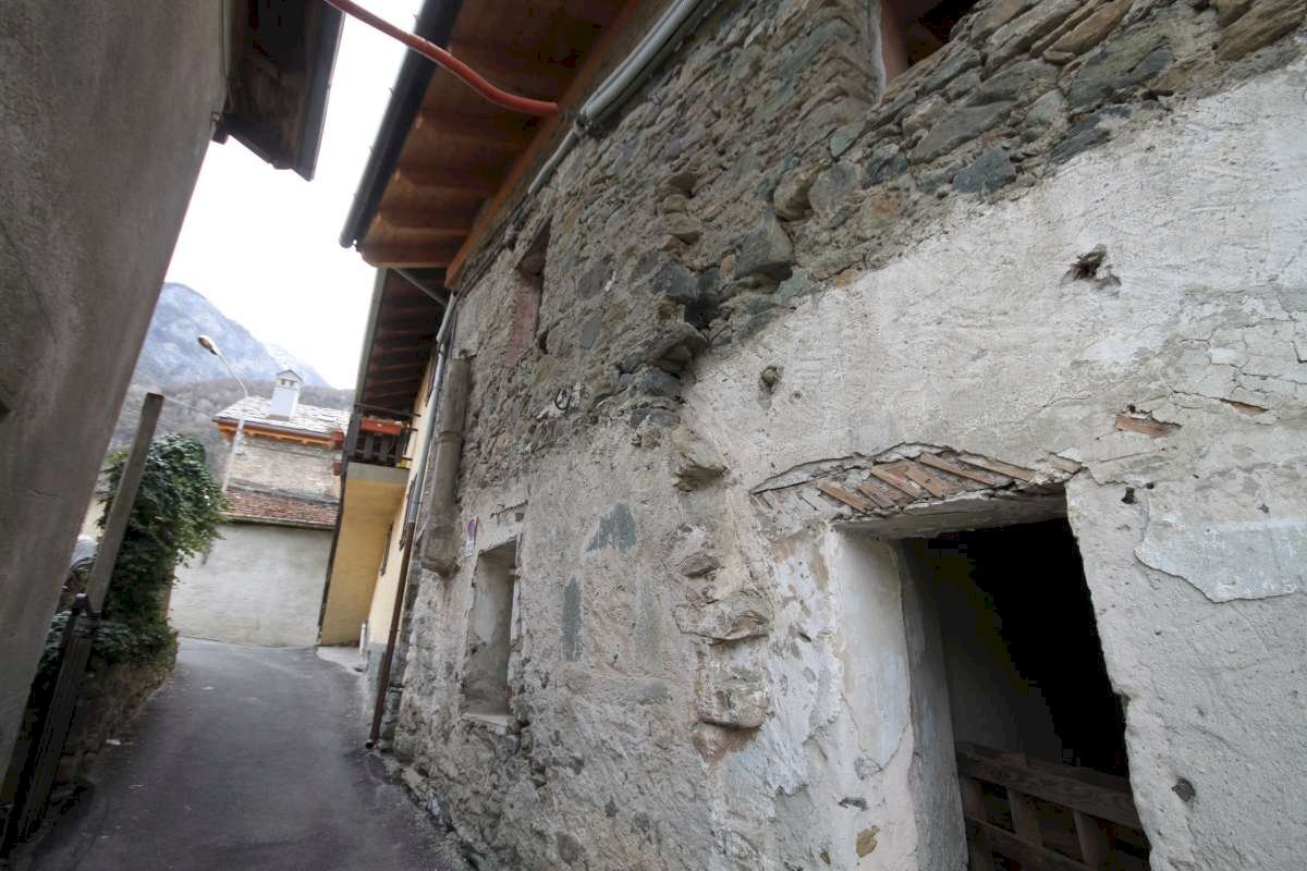 Rustico località chez ramin, Fénis - foto 1