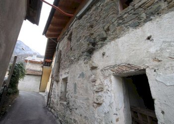 Rustico località chez ramin, Fénis - foto 1