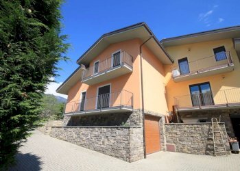 Porzione di casa Regione Busseyaz, Aosta - foto 1