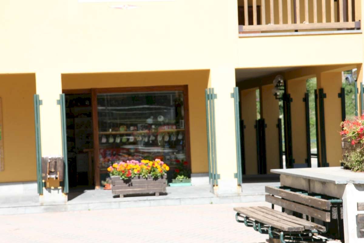Shop Frazione Pila 2000, Gressan - photo 1