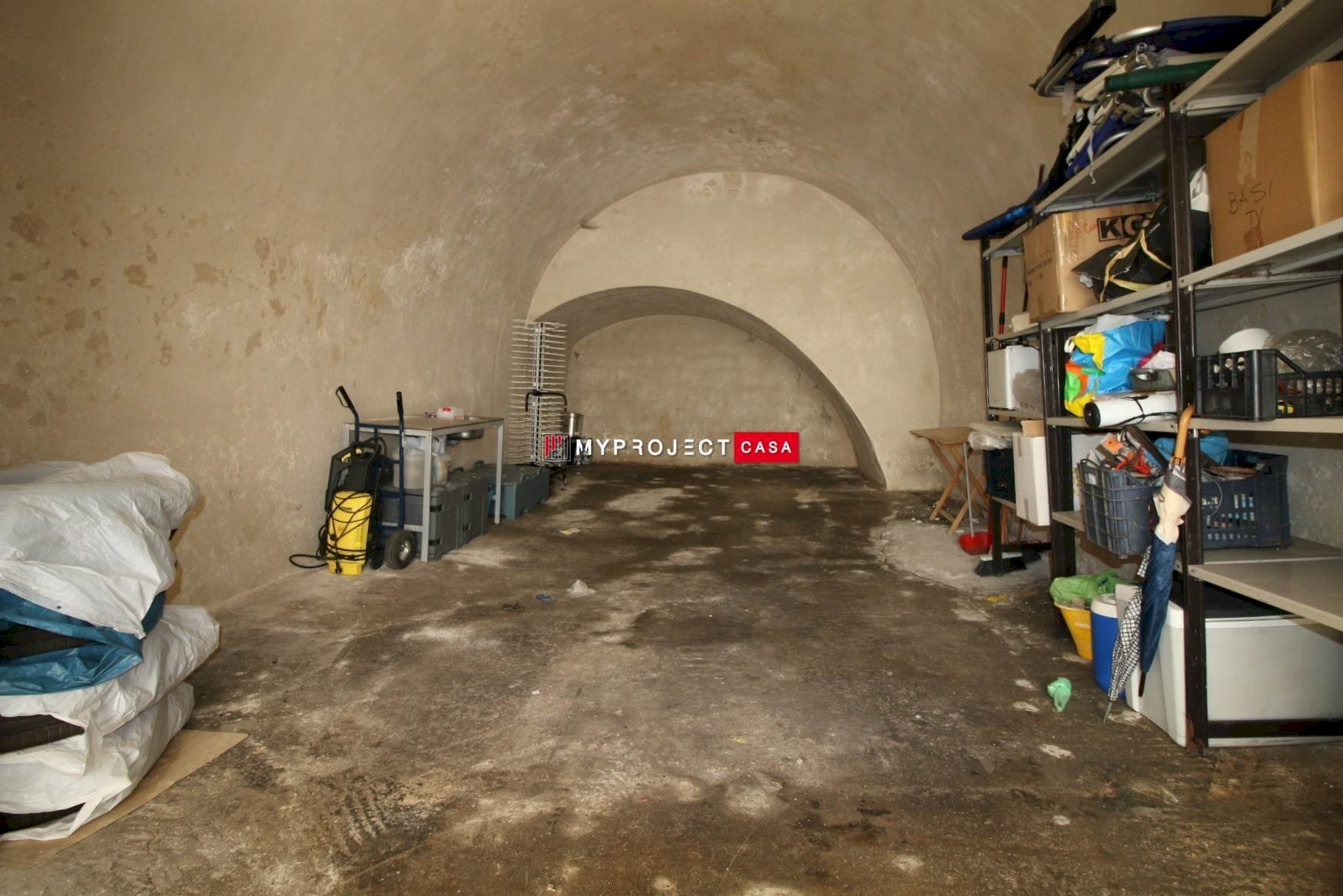 Garage - Parking Vico Iii Francesco Saverio Mercadante, Martina Franca - photo 3