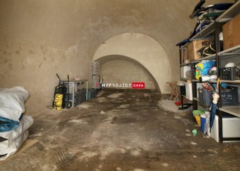 Garage - Parcheggio Vico Iii Francesco Saverio Mercadante, Martina Franca - foto 3