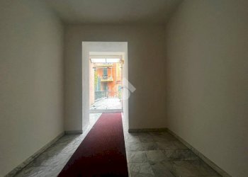 One-room apartment Via Alessandro Volta, Sanremo - photo 22