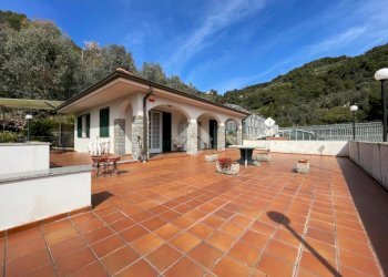 Villa Strada Gomba, Soldano - foto 1