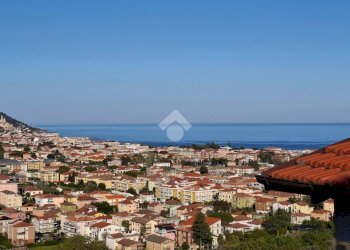 Semi-detached house Via San Giacomo, Diano Marina - photo 1