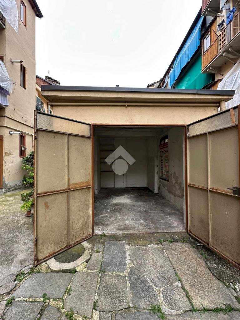 Box Corso Casale, Torino (zona Madonna del Pilone) - foto 2