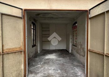 Box Corso Casale, Torino (zona Madonna del Pilone) - foto 6