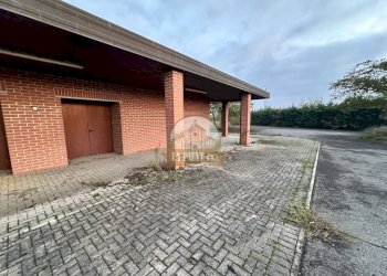 Posto macchina - Shop strada Vecchia di San Marziano, Pozzolo Formigaro - photo 27