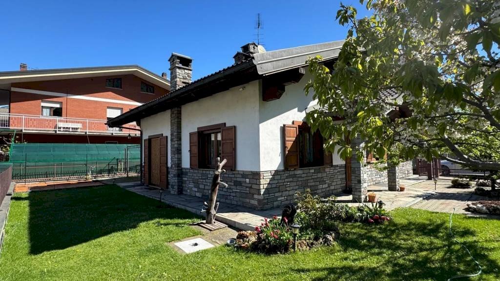 Giardino - Villa Frazione Plan Félinaz, 305, Charvensod - foto 2