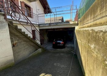 Cortile interno - Villa Frazione Plan Félinaz, 305, Charvensod - foto 7