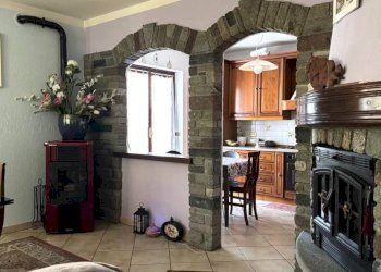 Cucina - Villa Frazione Plan Félinaz, 305, Charvensod - foto 8