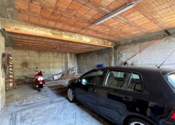 Posto macchina - Villa Frazione Plan Félinaz, 305, Charvensod - foto 27