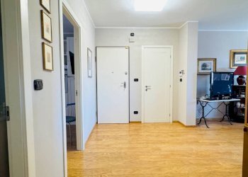 Ingresso - Quadrilocale strada Torino, 10, Orbassano - foto 10